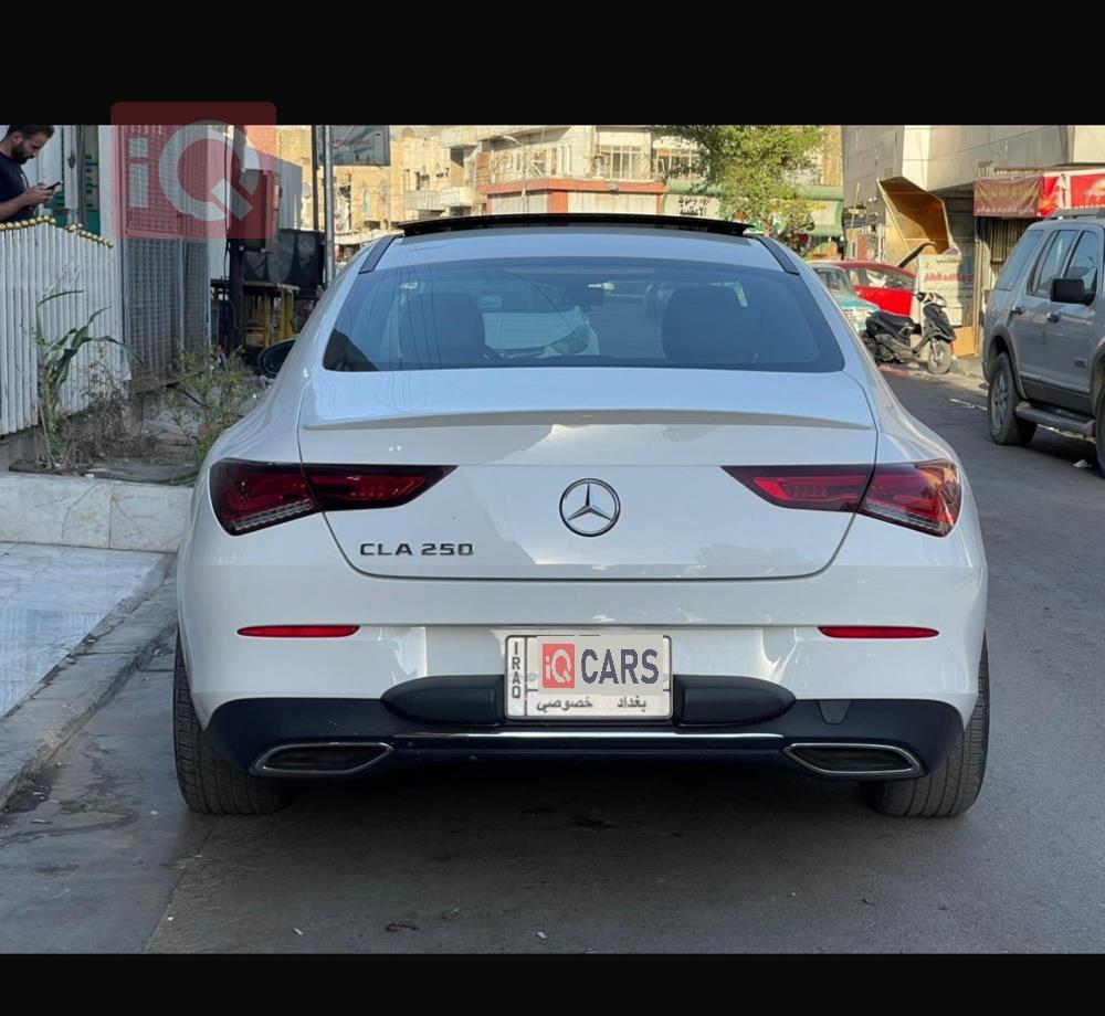 مێرسێدس بێنز CLA